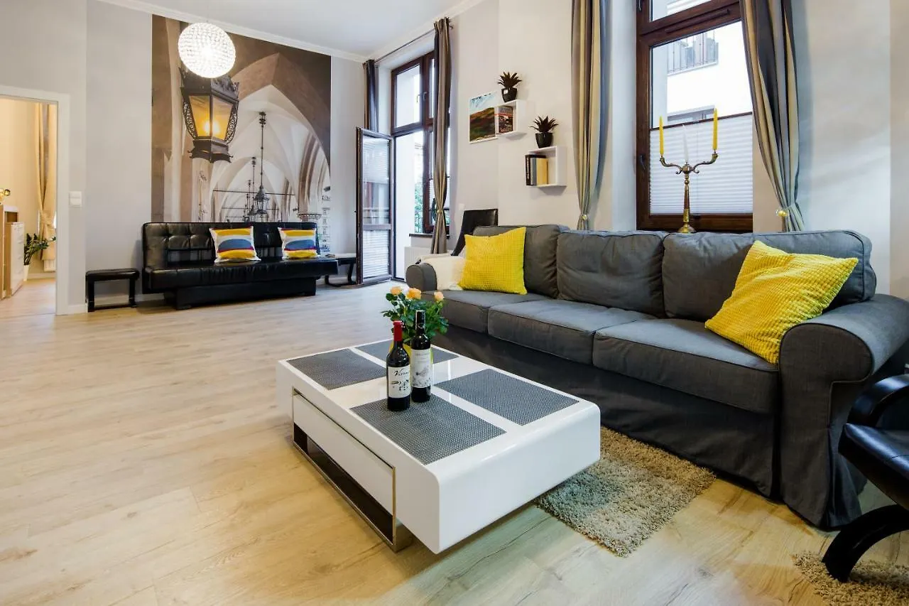 Kings Landing Apartament Krakau Apartment