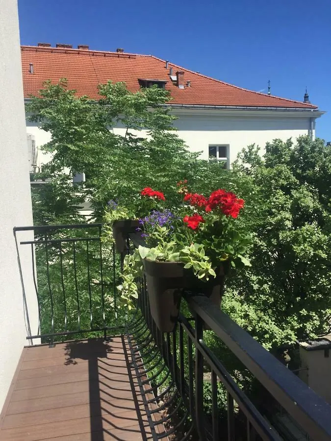 Kings Landing Apartament Krakau 0*,  Polen